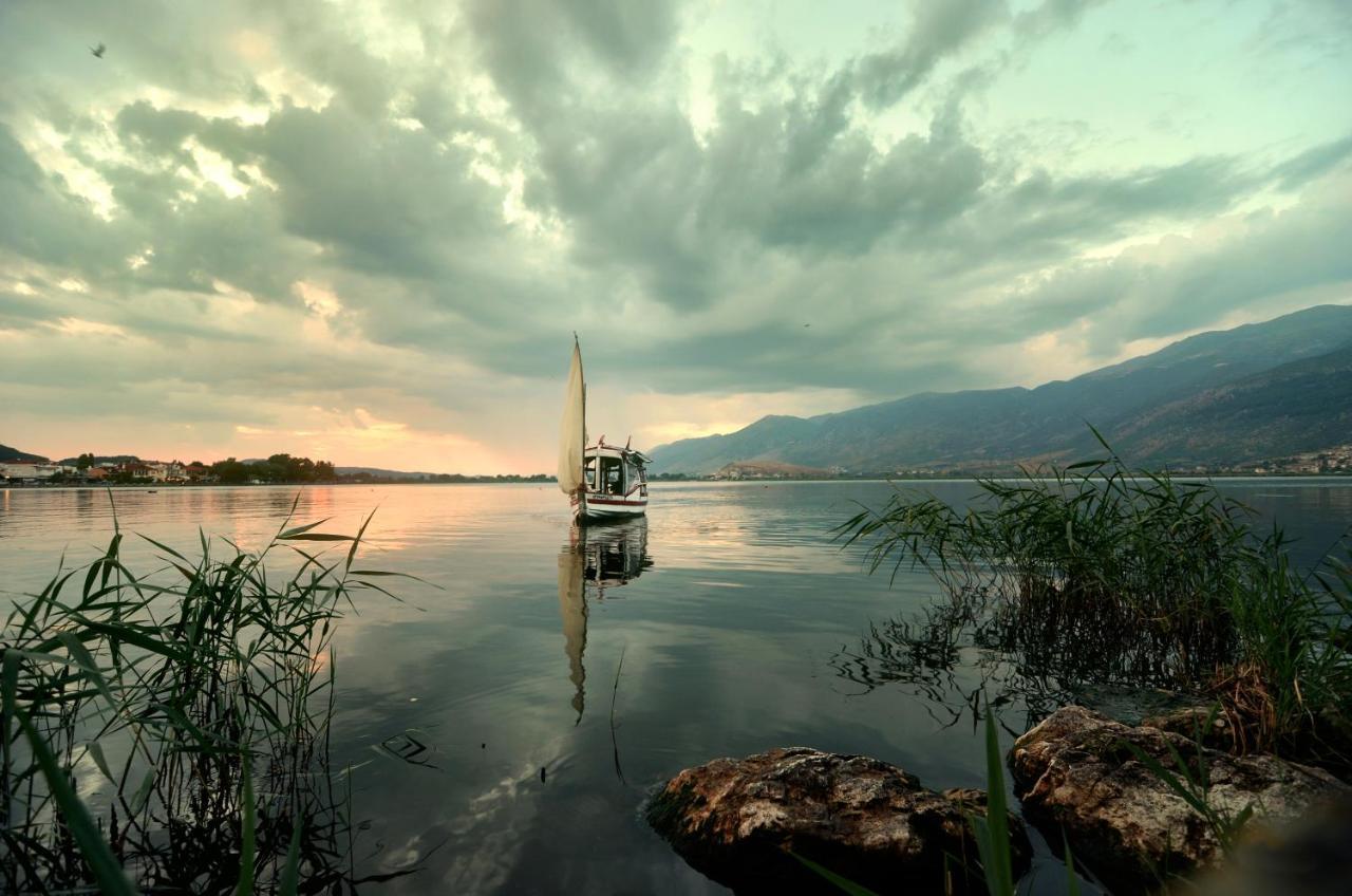 Nisos Ioanninon Little Island Resort מראה חיצוני תמונה