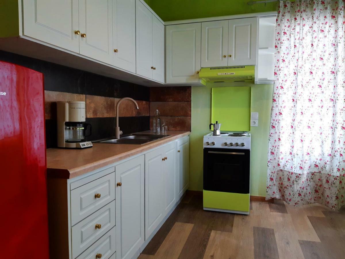 Nisos Ioanninon Little Island Resort מראה חיצוני תמונה