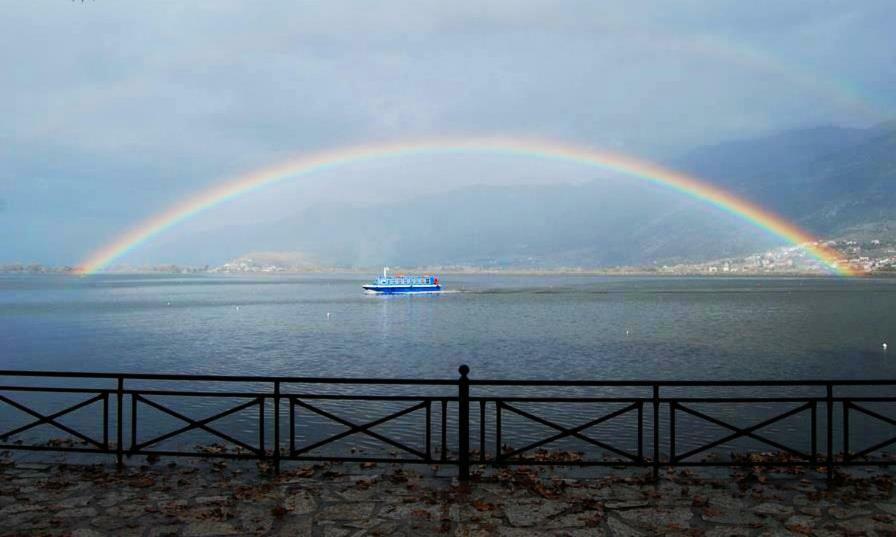Nisos Ioanninon Little Island Resort מראה חיצוני תמונה