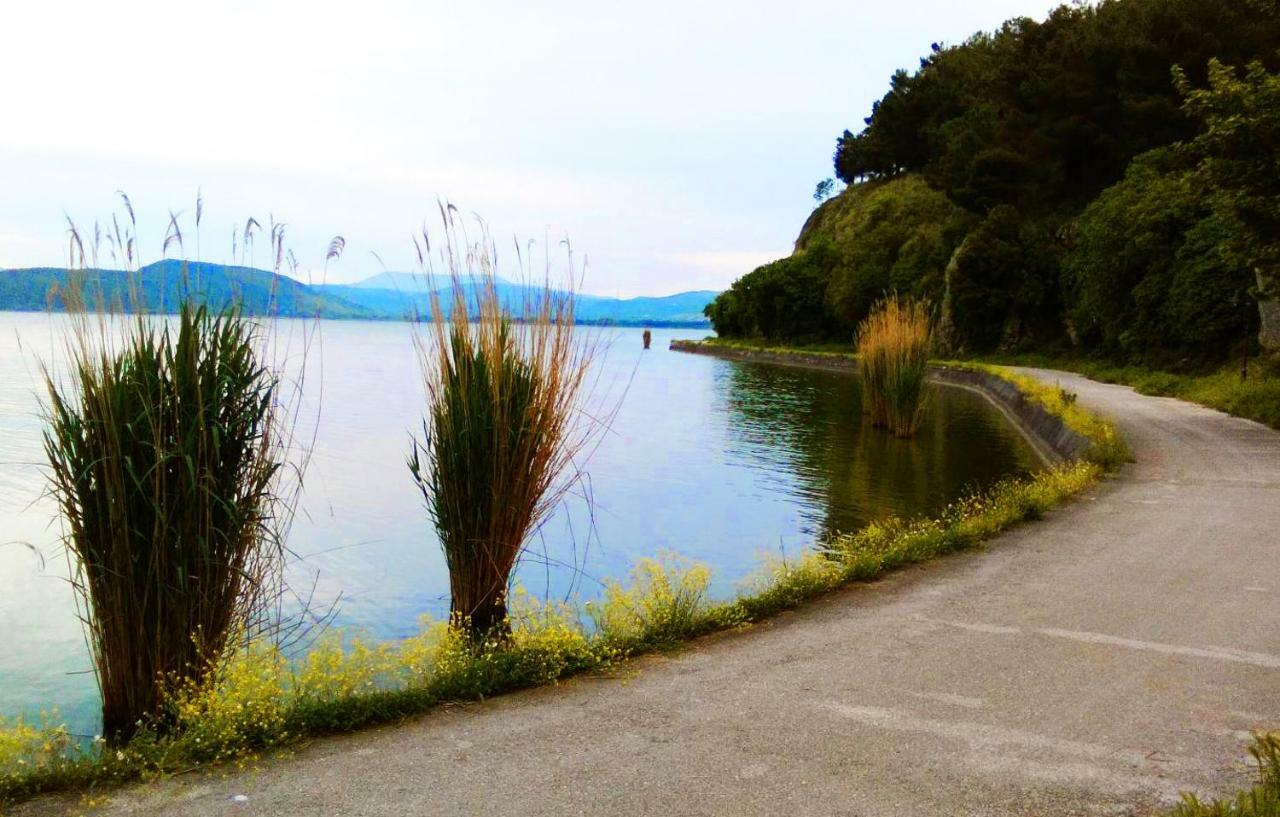 Nisos Ioanninon Little Island Resort מראה חיצוני תמונה
